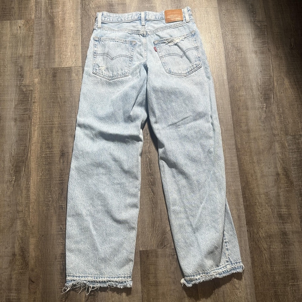 Levis Premium Baggy Dad Jeans Womens 26x30 Light Wash Distressed Ripped Raw Hem - Picture 8 of 16